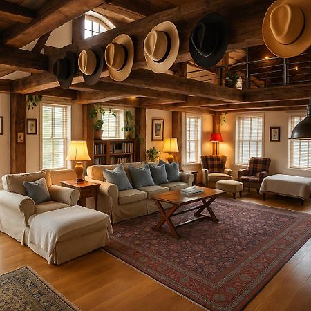 Hotel Magical Post And Beam Loft Downtown Newport! Exterior foto