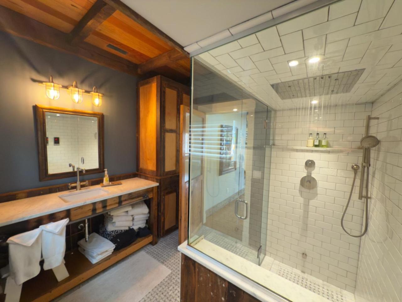 Hotel Magical Post And Beam Loft Downtown Newport! Exterior foto