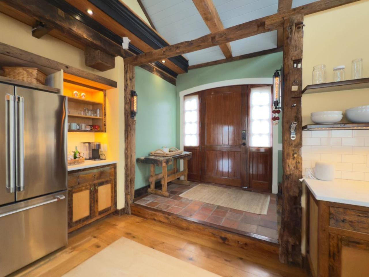 Hotel Magical Post And Beam Loft Downtown Newport! Exterior foto